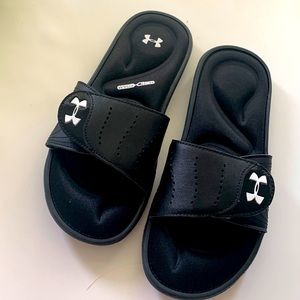 Under Armour Ignite IX Slides